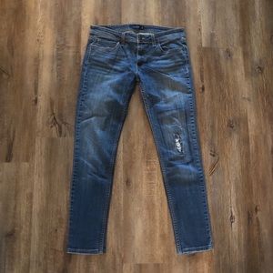 Levi’s 534 Skinny Boyfriend